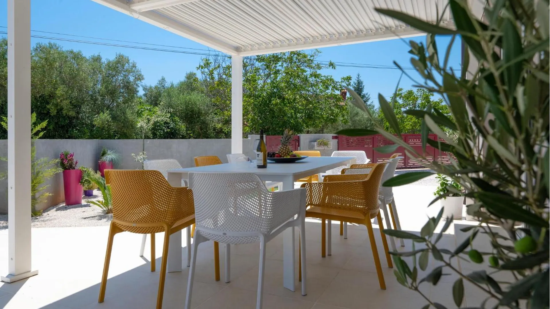 בית נופש Beautiful Home In Mali Vareski With Wifi קרואטיה